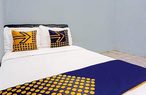 Gresik Hotel | Budget-Friendly OYO Life 91600 Syariah Army Kost & Homestay