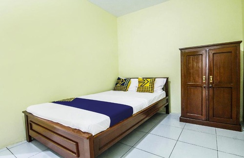 Garut Hotel | Budget-Friendly Nadin Guest House with Pool & Family Perks