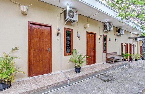 Rembang Hotel | Guest Rated 10/10: OYO Life Mr Brown Homestay Awaits