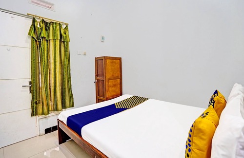 Subang Hotel | Discover OYO 93841 Panorama Dewi: Family-Friendly Retreat