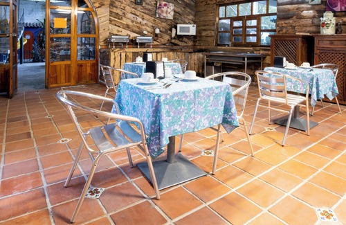 Cuetzalan del Progreso Hotel | Cozy OYO Posada Astrud: Pool, Spa & Family-Friendly Fun
