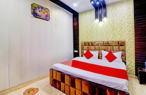 Vrindavan Hotel | Family-Friendly Stay at OYO Priyakant Ju Palace
