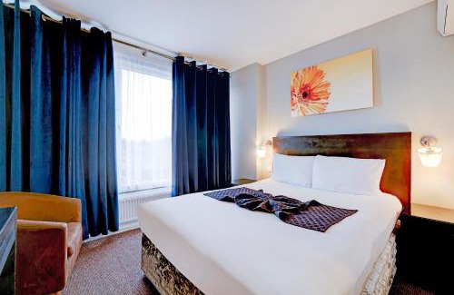 Luton Hotel | OYO The Chiltern Hotel: Family-Friendly with Breakfast Included
