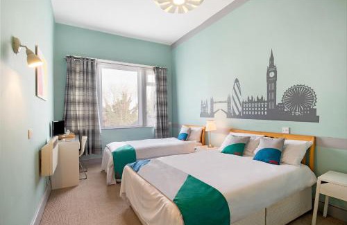 Wembley Park Hotel | Relax at OYO The Green Man Pub and Hotel with Great Amenities