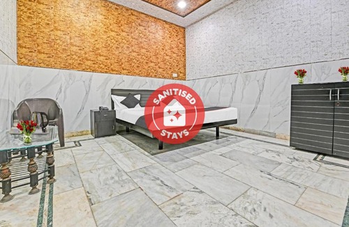Kalyanpur Hotel | Discover OYO Townhouse 1083 Hotel Tribhuvan for Families