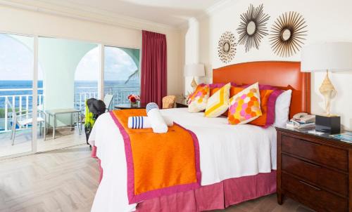 Oyster Pond Resort | Relax at Oyster Bay Beach Resort with Oceanfront Amenities
