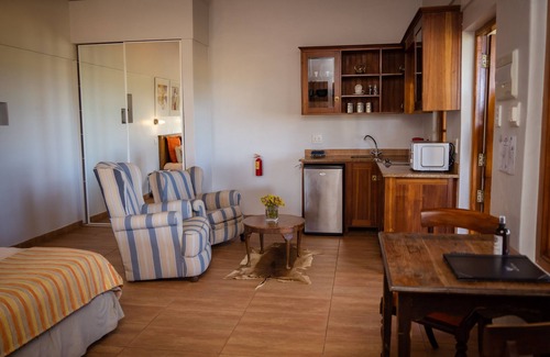 Oyster Bay Cabin | Relaxing Oyster Bay Lodge with Ocean Views & Top Amenities