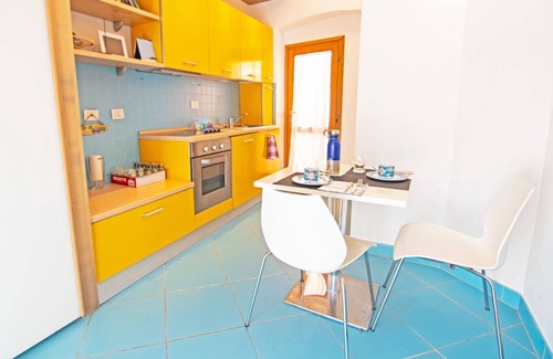 Scaglieri Apartment | Relax at Oyster Beach - Studio with Family-Friendly Amenities