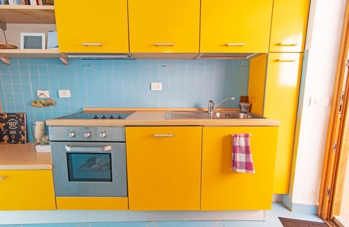 Scaglieri Apartment | Relax at Oyster Beach - Studio with Family-Friendly Amenities