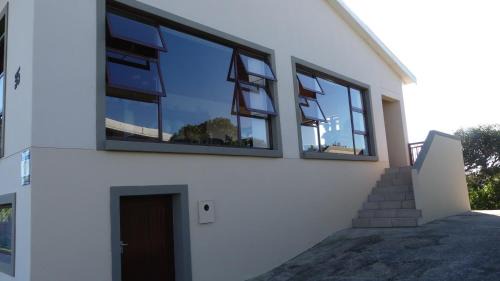 Cape Saint Francis House | Explore Oyster Catcher: Oceanfront Stay with Spa & Breakfast