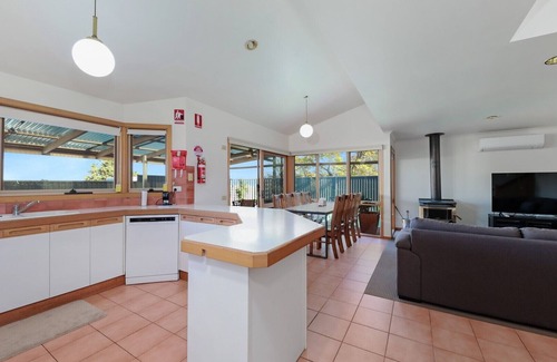 Merimbula House | Oyster View: Ideal Retreat for Families with Oceanfront Bliss