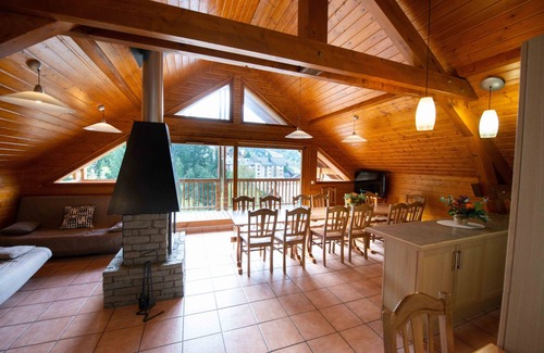 Oz House | Discover Oz/Alpe d'Huez: Slope-side Retreat for Groups