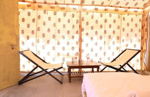 Kanoi Resort | Discover Romiyo Desert Camp: Pet-Friendly Oasis with Breakfast
