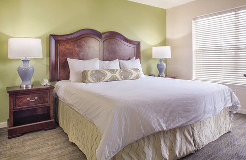 Branson Resort | Unforgettable Ozark Retreat with Oceanfront Pool & Spa