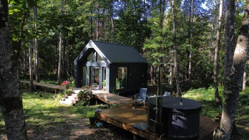Birzgale House | Relax at Ozola stāsts: Family-Friendly Retreat with Hot Tub