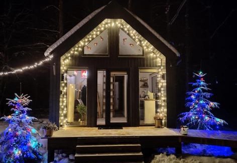 Birzgale House | Relax at Ozola stāsts: Family-Friendly Retreat with Hot Tub