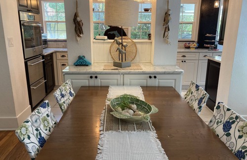 Ozona House | Ozona Bungalow & Guesthouse: Pet Friendly, Steps to Trails