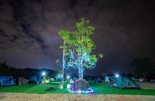 Nong Nam Daeng Hotel | Discover Ozone Tented Camp: 10/10 Starry Getaway