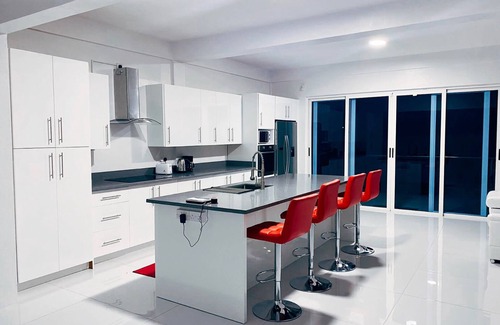 Rodney Bay Villa | Discover PÀRIS Villas: 2BD Villa with Ocean View