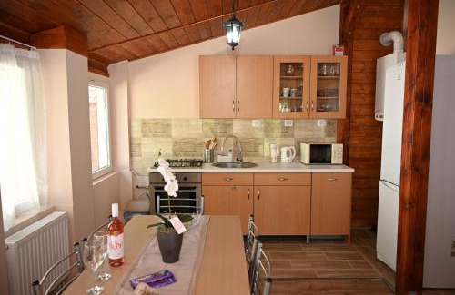Gyula Apartment | Highly Rated Pálma Apartman with Family-Friendly Amenities