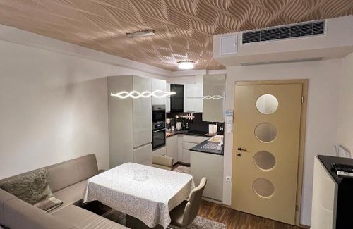 Debrecen Apartment | Discover Párizsi Udvar Prémium Apartman - 4-Star Excellence