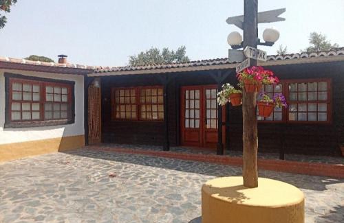 Sao Pedro de Tomar House | Discover Páteo das Laranjeiras: Oceanfront Bliss Awaits