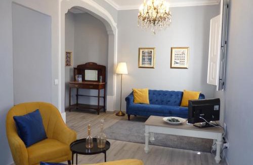 Evora Apartment | Elegant Oceanfront Escape at Páteo dos Oliveira
