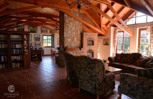 Vac Villa | Experience Pávakakas Vendégház: 4-Star Family Retreat