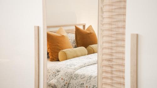 Arles House | Discover Pâquerette: Guest Rated 9.7 with Hot Tub Relaxation