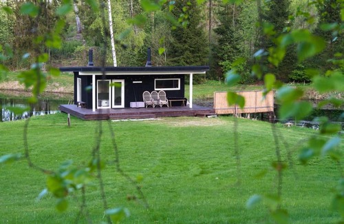 Kambja Villa | Family-Friendly Retreat at Päikeseraja talu with Pets Welcome