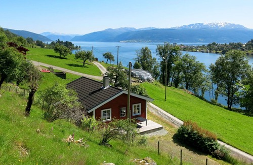 Balestrand House | Pærehagen by Interhome