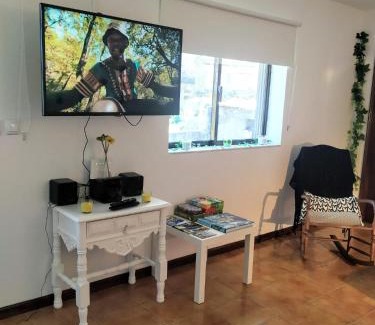Montalegre House | Oceanfront Bliss at Pé na Aldeia – Rated 8.9/10 by Guests