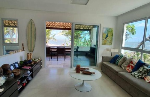 Goiana House | Beachfront Bliss: Pet-Friendly Getaway with Breakfast