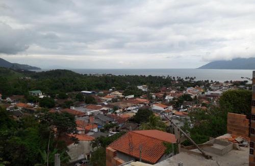 Praia do Partido House | Beachfront Escape: Pet-Friendly with Pool & Kitchen
