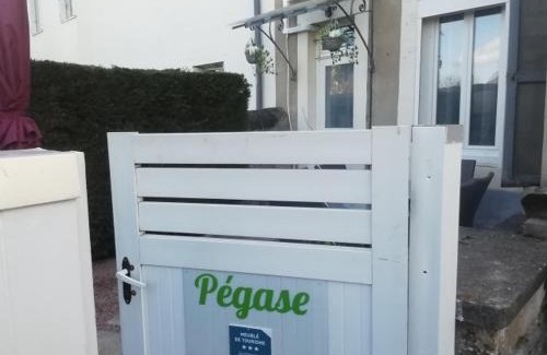 Fourchambault Apartment | Comfortable Pégase Meublé 3*** – Pet and Child Friendly Stay