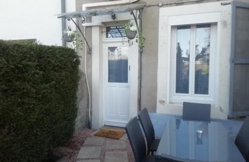 Fourchambault Apartment | Comfortable Pégase Meublé 3*** – Pet and Child Friendly Stay