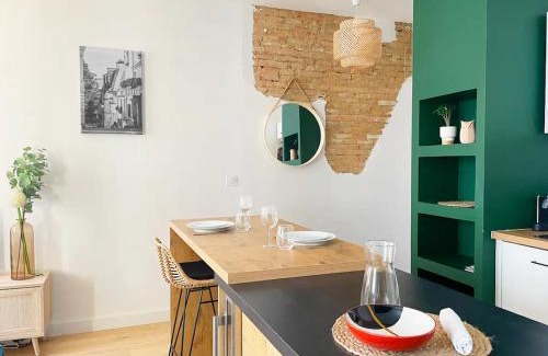 Saint - Aubin - Dupuy Apartment | Guest Rated: 9.3 - Family-Friendly Stays at Péri by Yumē