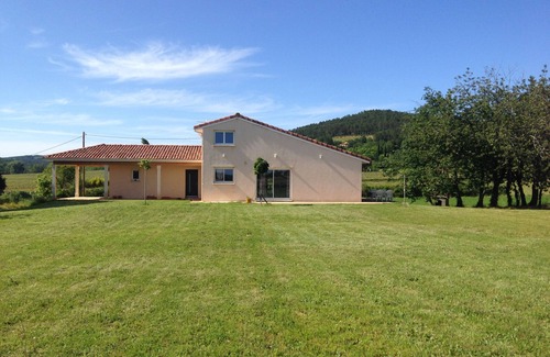 Prayssac Villa | Explore Périgord, Sarlat & Rocamadour: Family-Friendly Stay