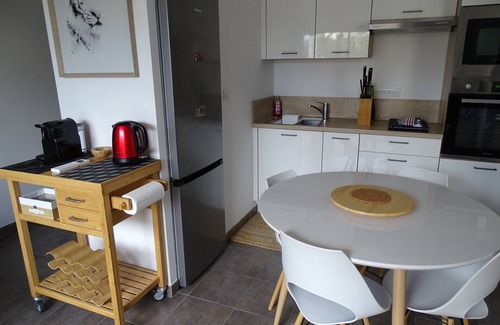 Tourbes House | Charming Garden Apartment in Pézénas with Pool & Shops