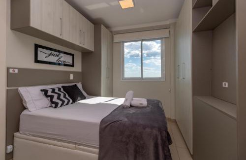 Centro Apartment | City View Gem on 18th Floor with Pet-Friendly Amenities
