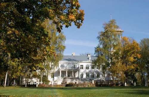 Otepaa Hotel | Relaxing Pühajärve Spa & Holiday Resort with Private Beach