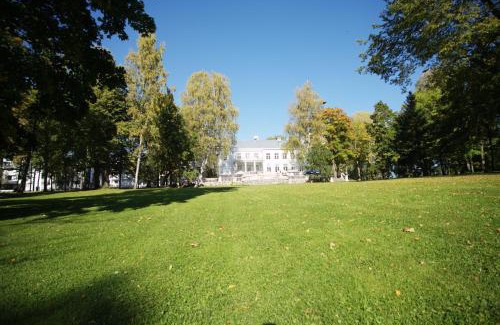 Otepaa Hotel | Relaxing Pühajärve Spa & Holiday Resort with Private Beach