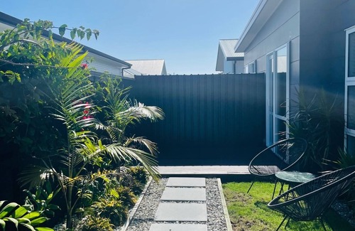 Papamoa Beach House | Experience Pāpāmoa Pad: Child-Friendly Oasis by the Sea
