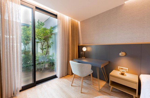Erdek Hotel | Exceptional Pınar Otel: Ocean Views and Spa Amenities