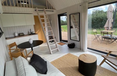 Igums House | Romantic Getaway at Pļavas vidū - 4-Star Retreat with Hot Tub