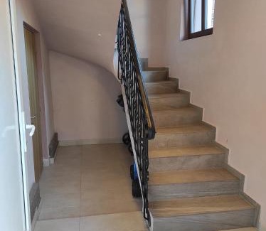 Mirkov House | Delightful Farm Stay with Pet and Child-Friendly Options