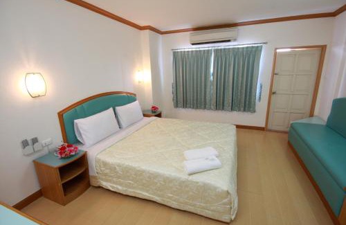 Nakhon Sawan Hotel | Child-Friendly Getaway at P.A. Place Hotel - Rated 8/10
