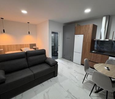 Parque Cruz Conde Apartment | Stylish Child-Friendly Stay at Apartamentos Pintor Zurbaran