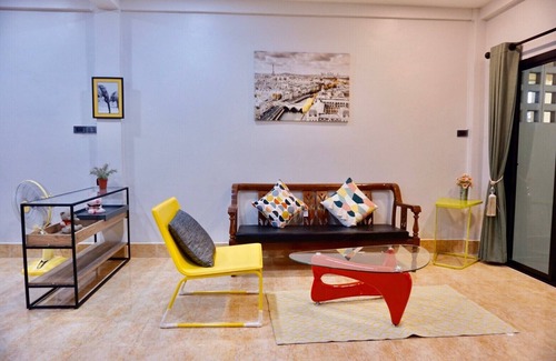 Hat Yai House | Discover P'Ja House: Family-Friendly with Kitchen Amenities