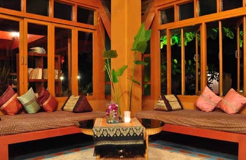 Ko Phi Phi Resort | Relax at P. P. Erawan Palms Resort with Pool & Restaurant
